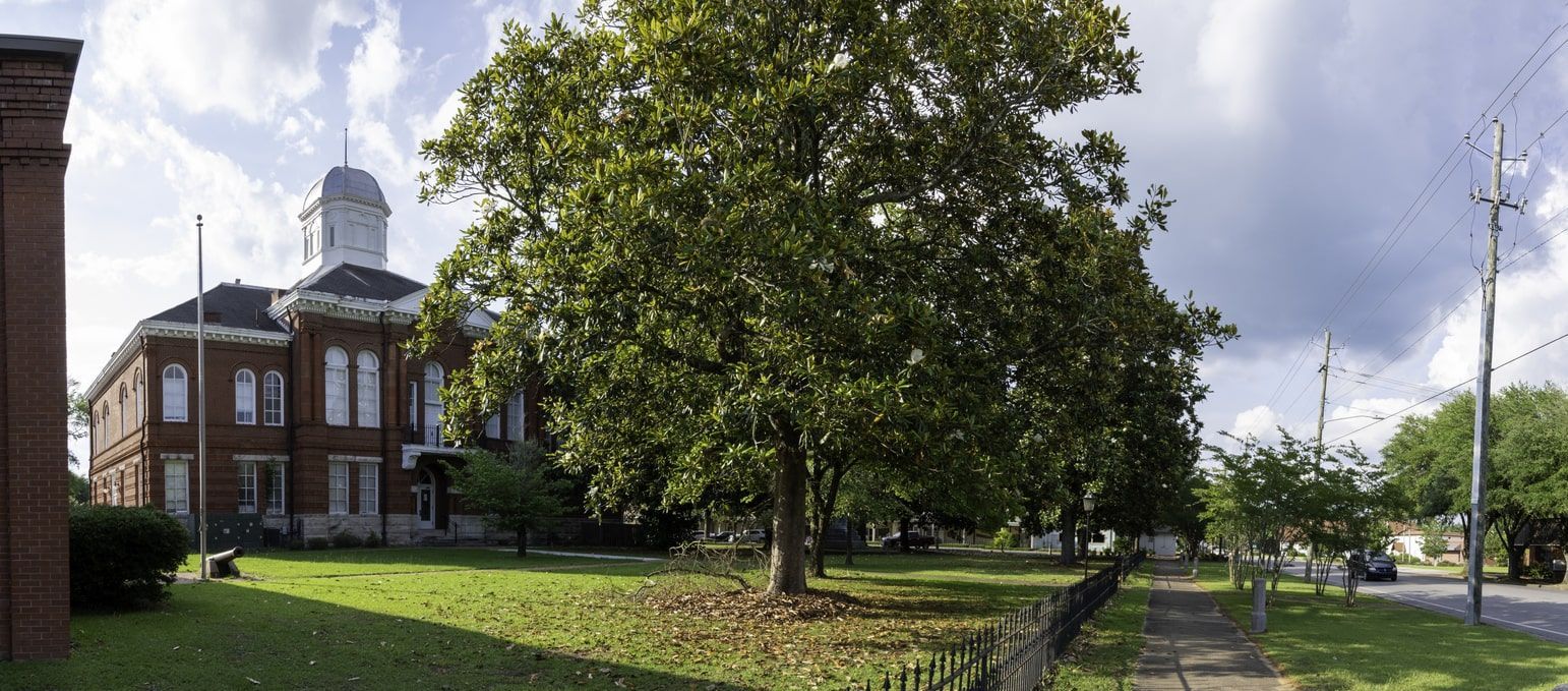 The historic Livingston, Alabama courthouse